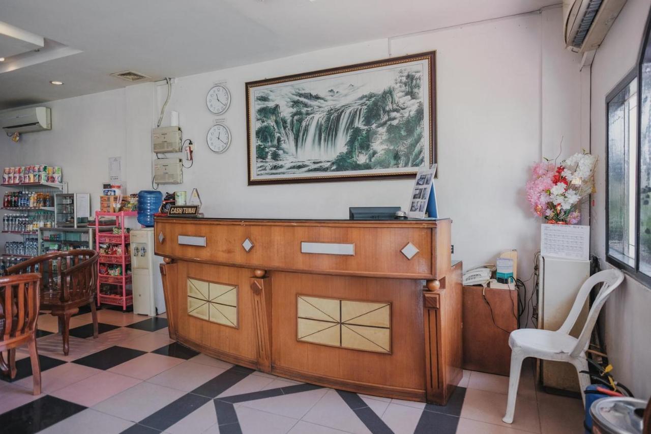 Reddoorz Near Nagoya Hill Mall Batam 5 Екстер'єр фото