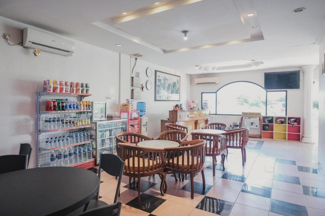 Reddoorz Near Nagoya Hill Mall Batam 5 Екстер'єр фото