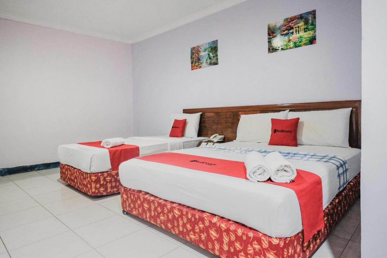 Reddoorz Near Nagoya Hill Mall Batam 5 Екстер'єр фото
