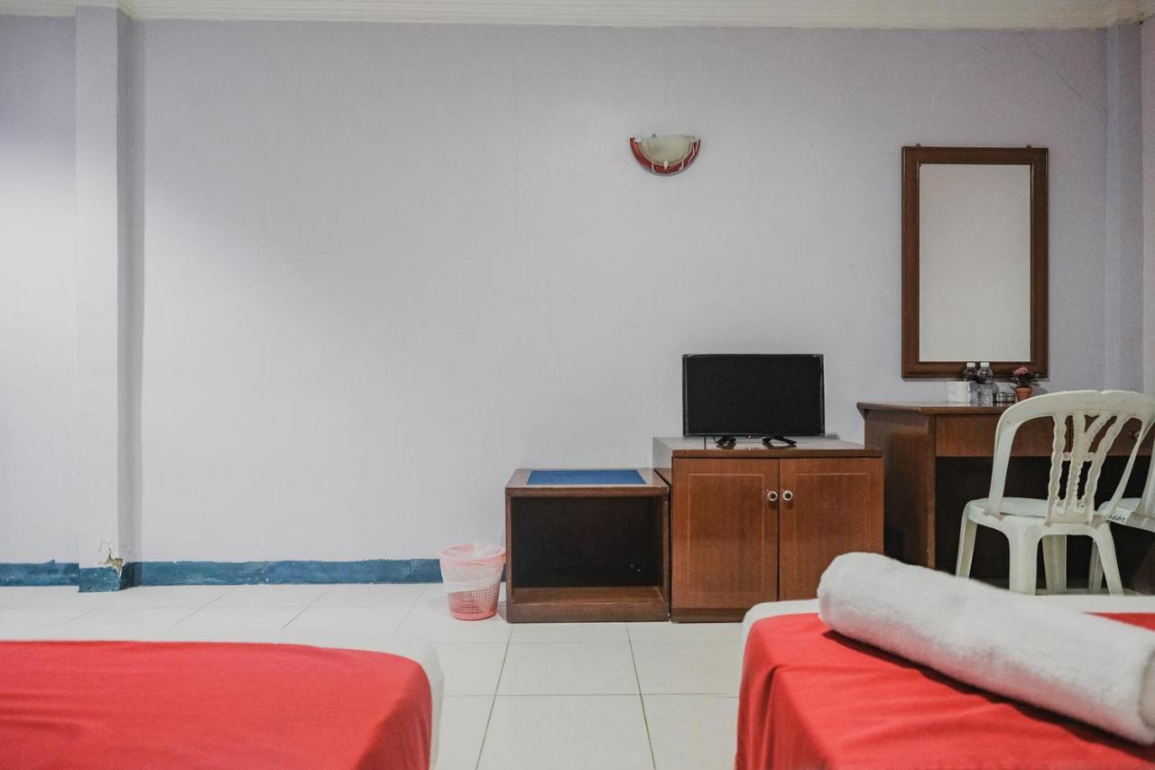 Reddoorz Near Nagoya Hill Mall Batam 5 Екстер'єр фото