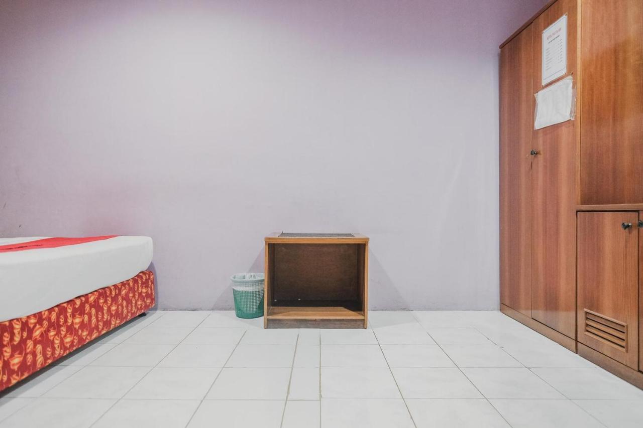 Reddoorz Near Nagoya Hill Mall Batam 5 Екстер'єр фото